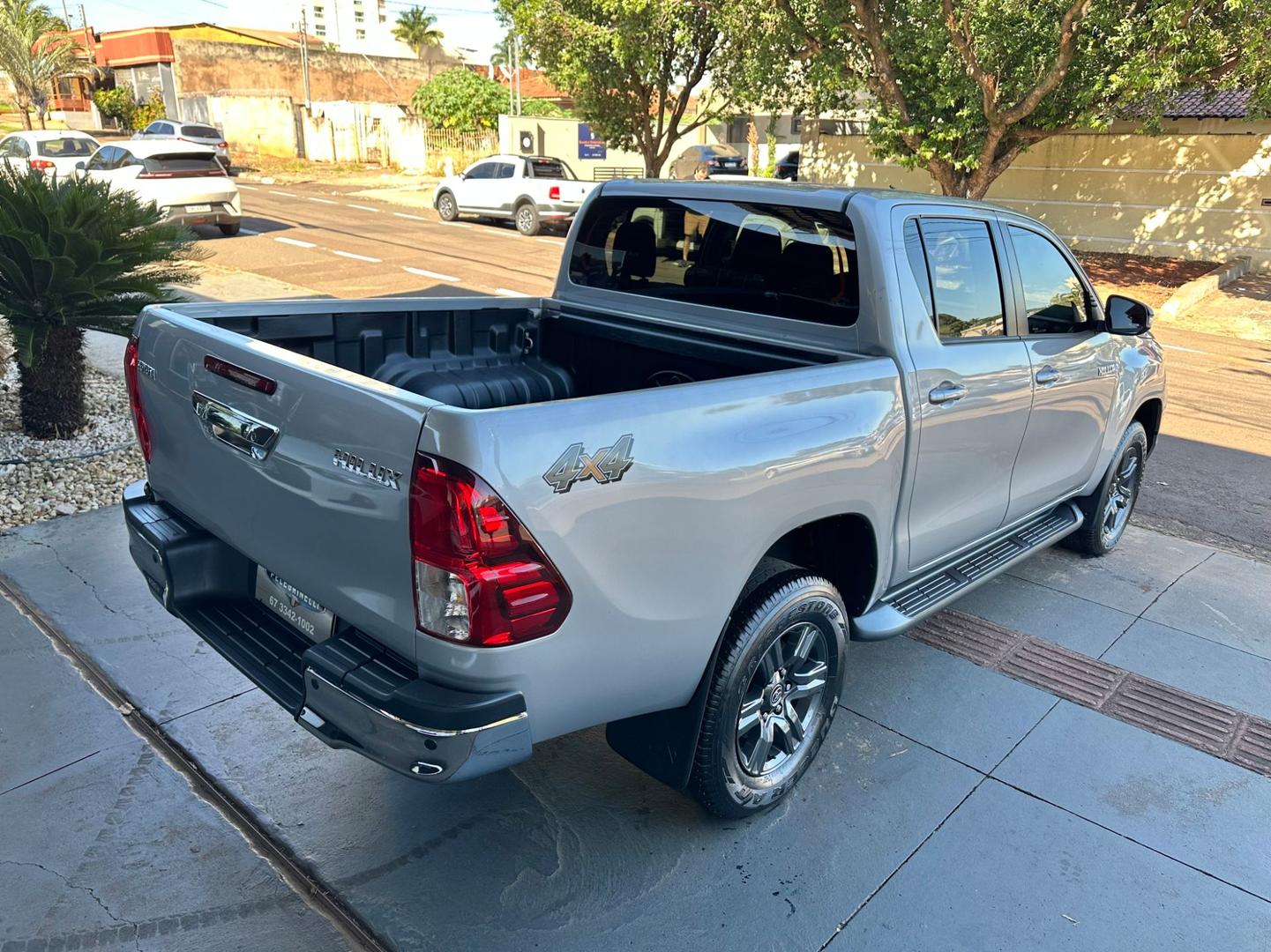 TOYOTA Hilux SR D4-D 2.8TDi 16v 4X4 C.D. 2025 - miniatura 5