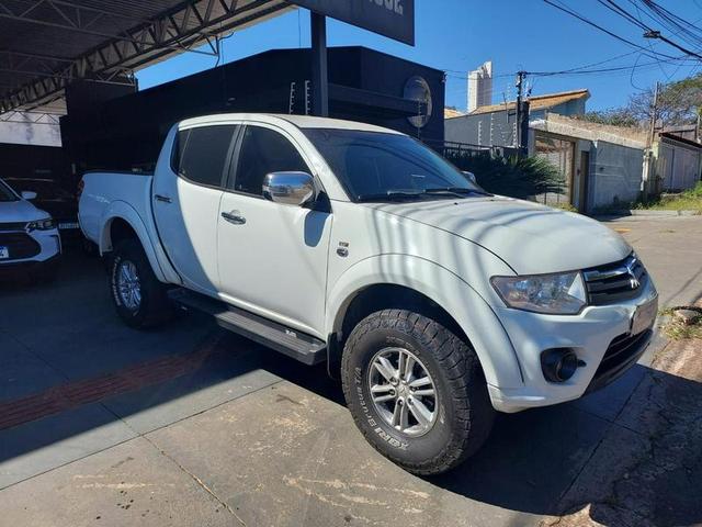 MITSUBISHI L200 Triton HPE 3.2TDi 16v 4X4 C.D. 2015 - miniatura 3