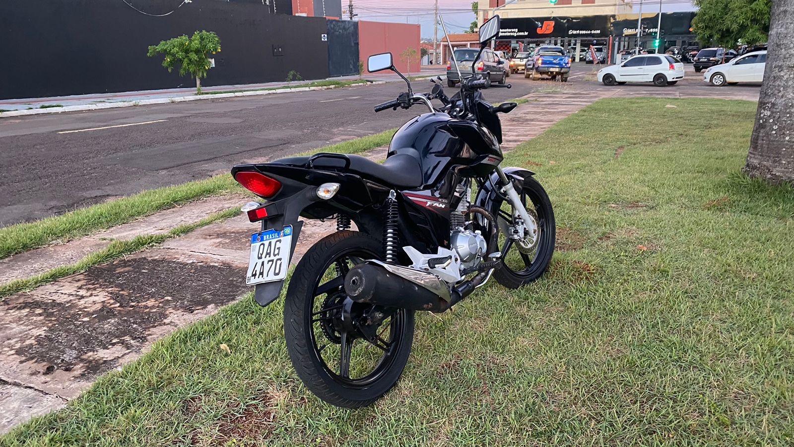 HONDA CG 160i Fan 2017 - miniatura 2