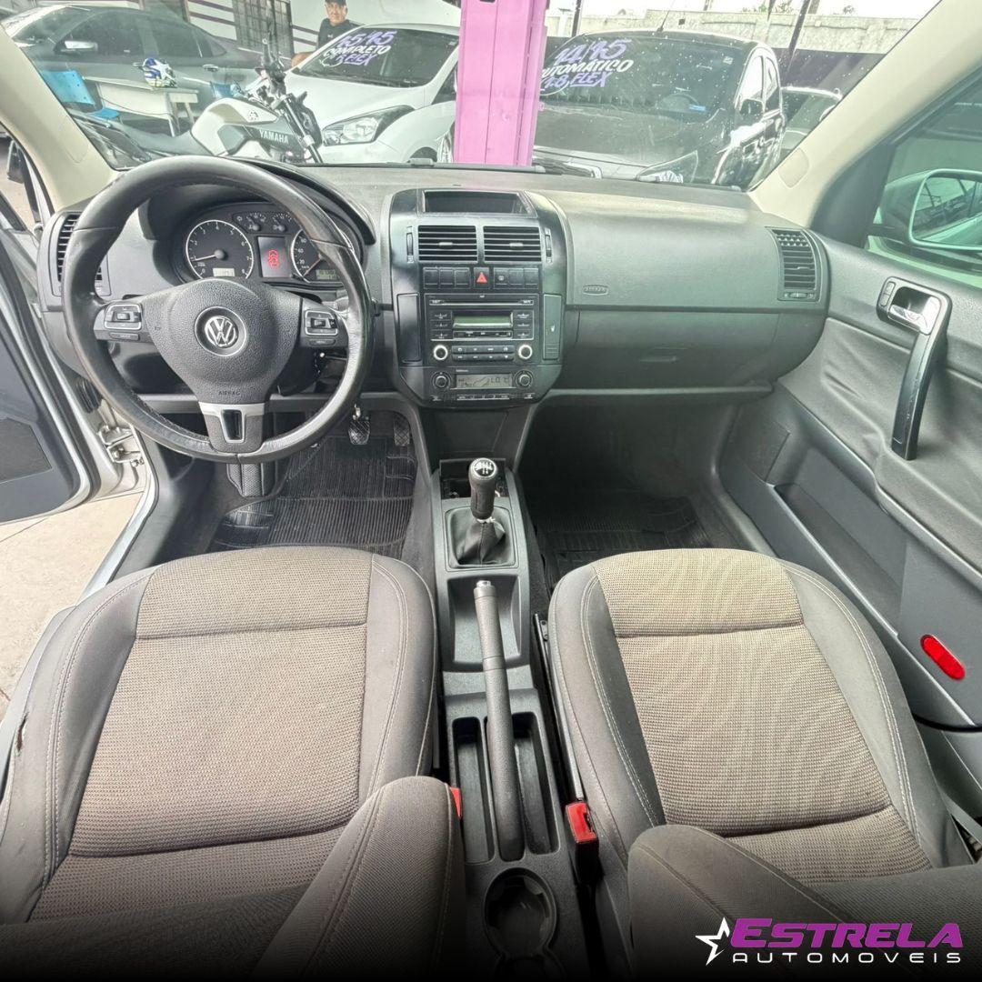 VOLKSWAGEN Polo Sedan Comfortline 1.6 2011 - miniatura 5