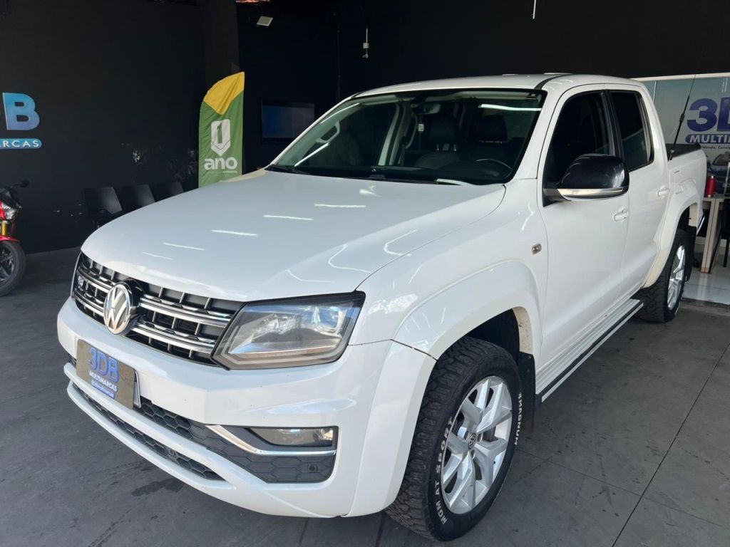 Vista principal de VOLKSWAGEN Amarok Highline 3.0TDi V6 24v 4x4 C.D. 2019