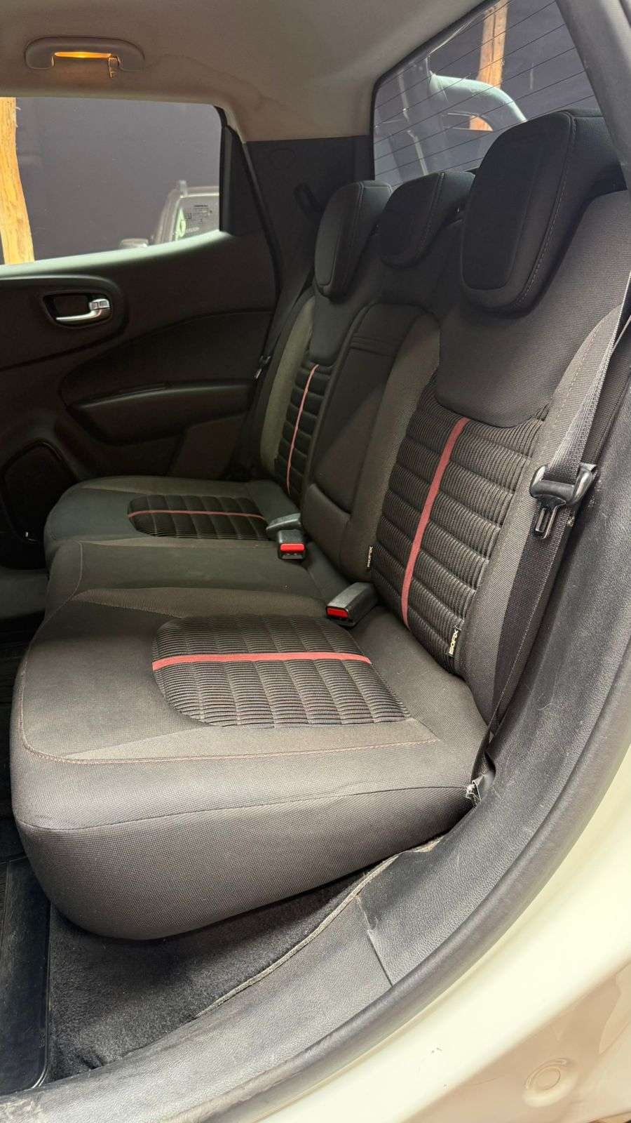 FIAT Toro Freedom 1.8 16v 2019 - miniatura 10