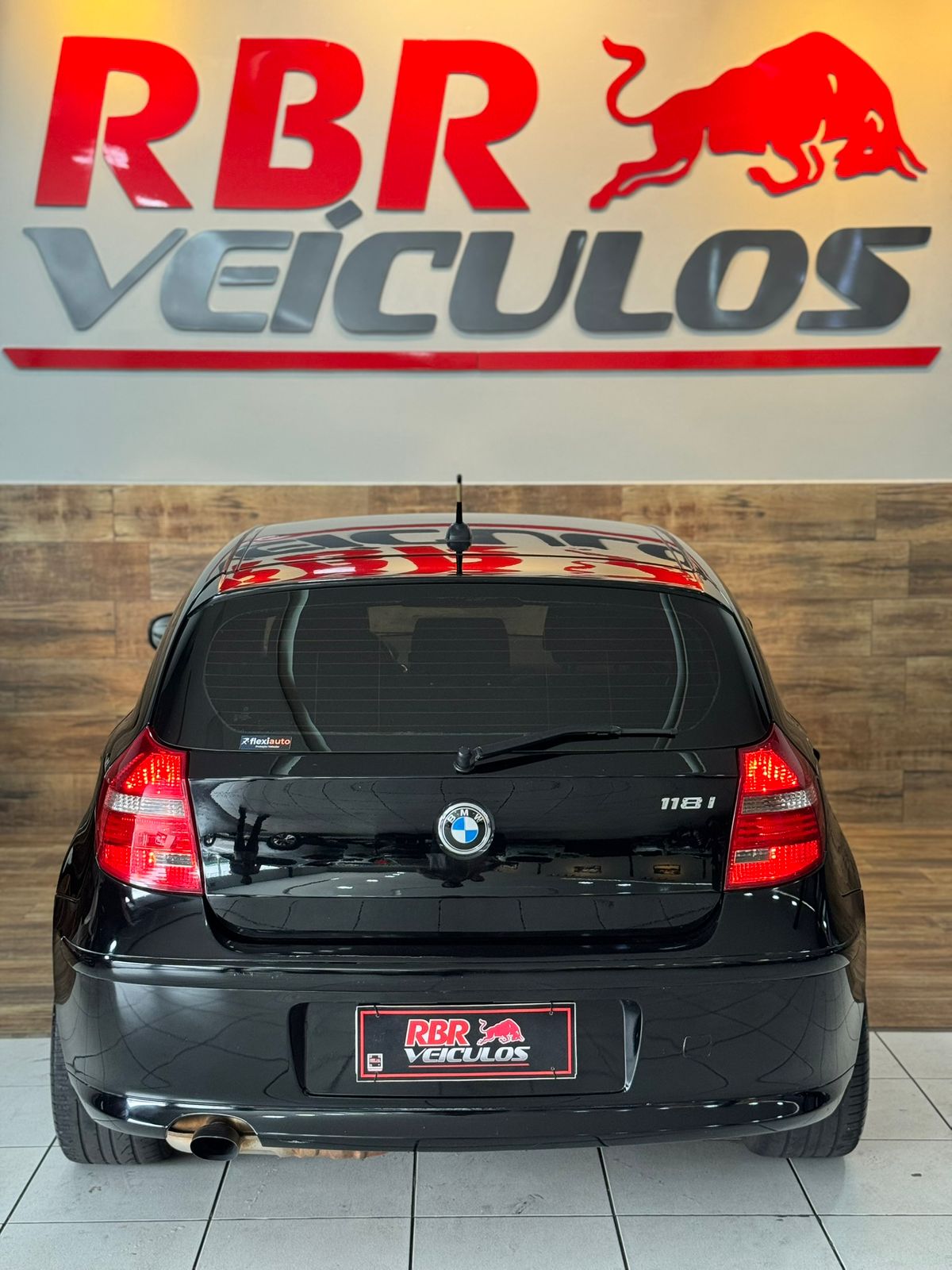 BMW 118i 2.0 16v 2011 - miniatura 6