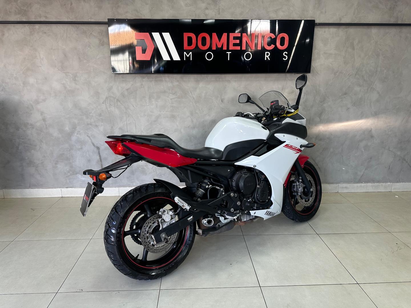 YAMAHA XJ 6 600 F 2012 - miniatura 4