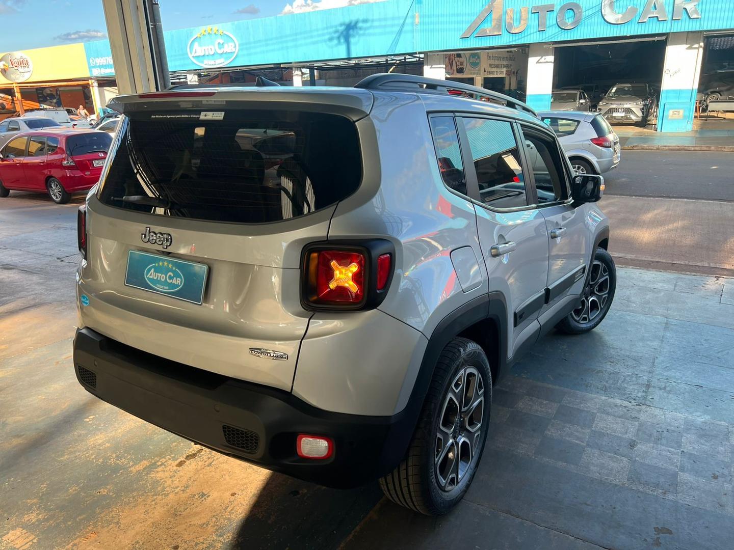 JEEP Renegade Longitude 1.8 16v 2018 - miniatura 4