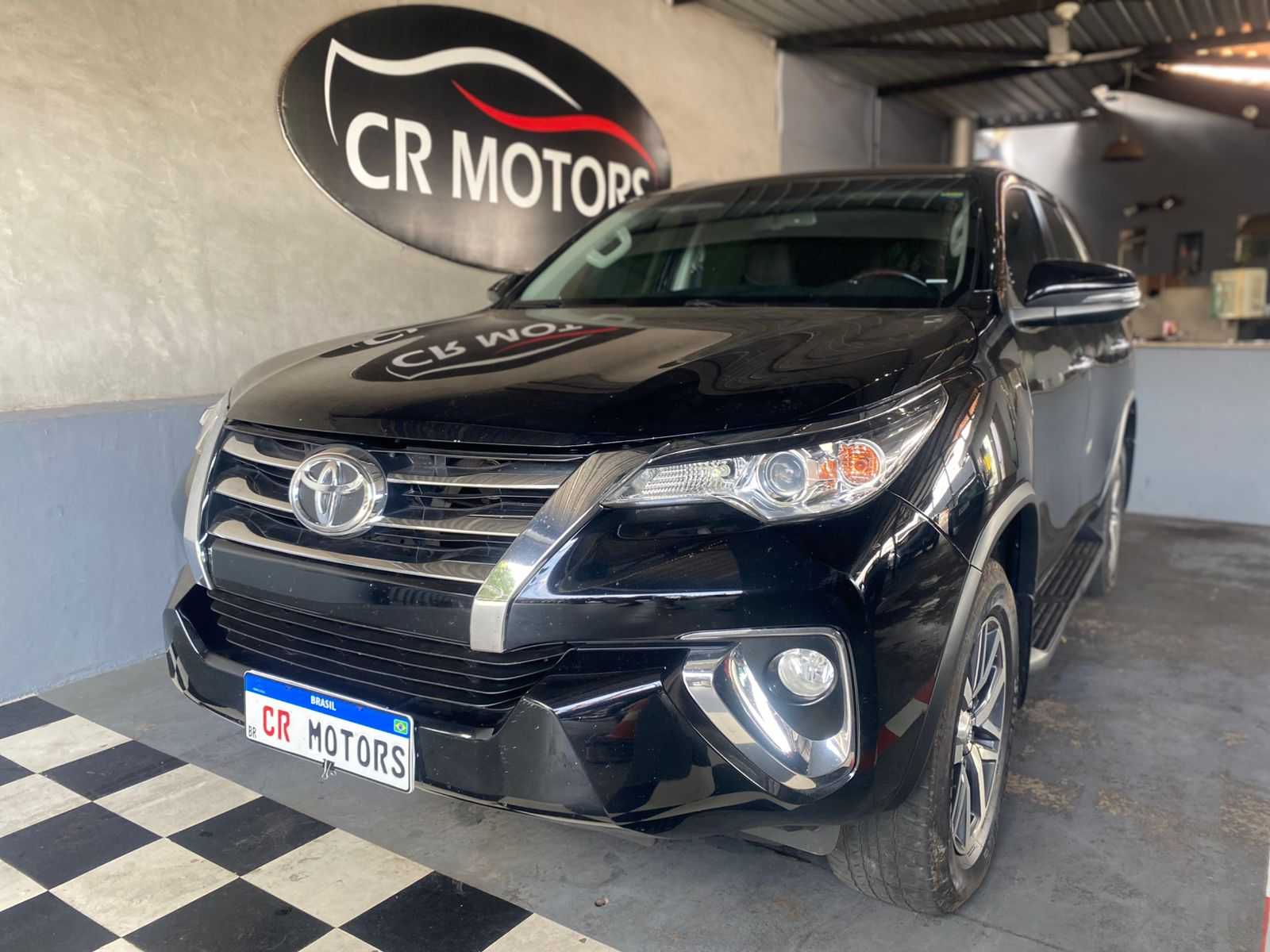 TOYOTA Hilux SW4 SRV 2.7 16v 2019