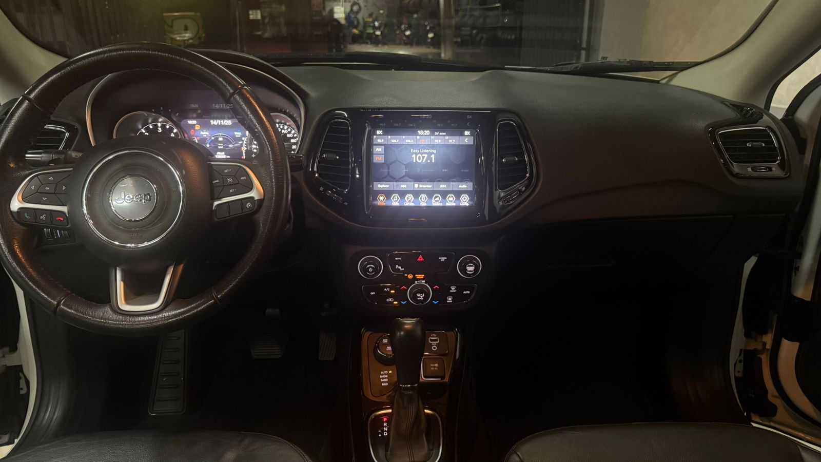 JEEP Compass Limited 2.0TDi 16v 4x4 2018 - miniatura 7
