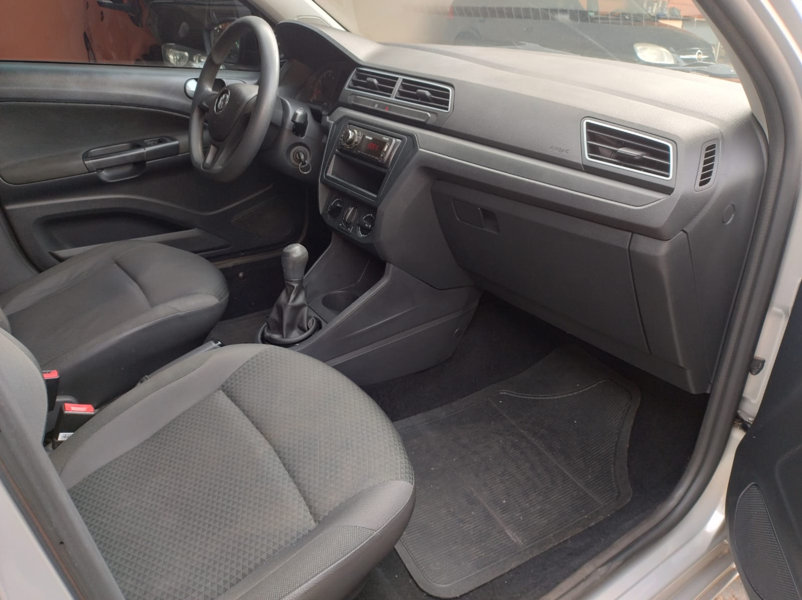 VOLKSWAGEN Gol 1.0 12v 4p. 2018 - miniatura 6
