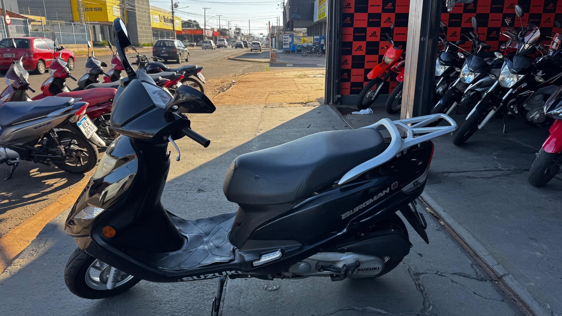 SUZUKI Burgman 125 2016 - miniatura 3