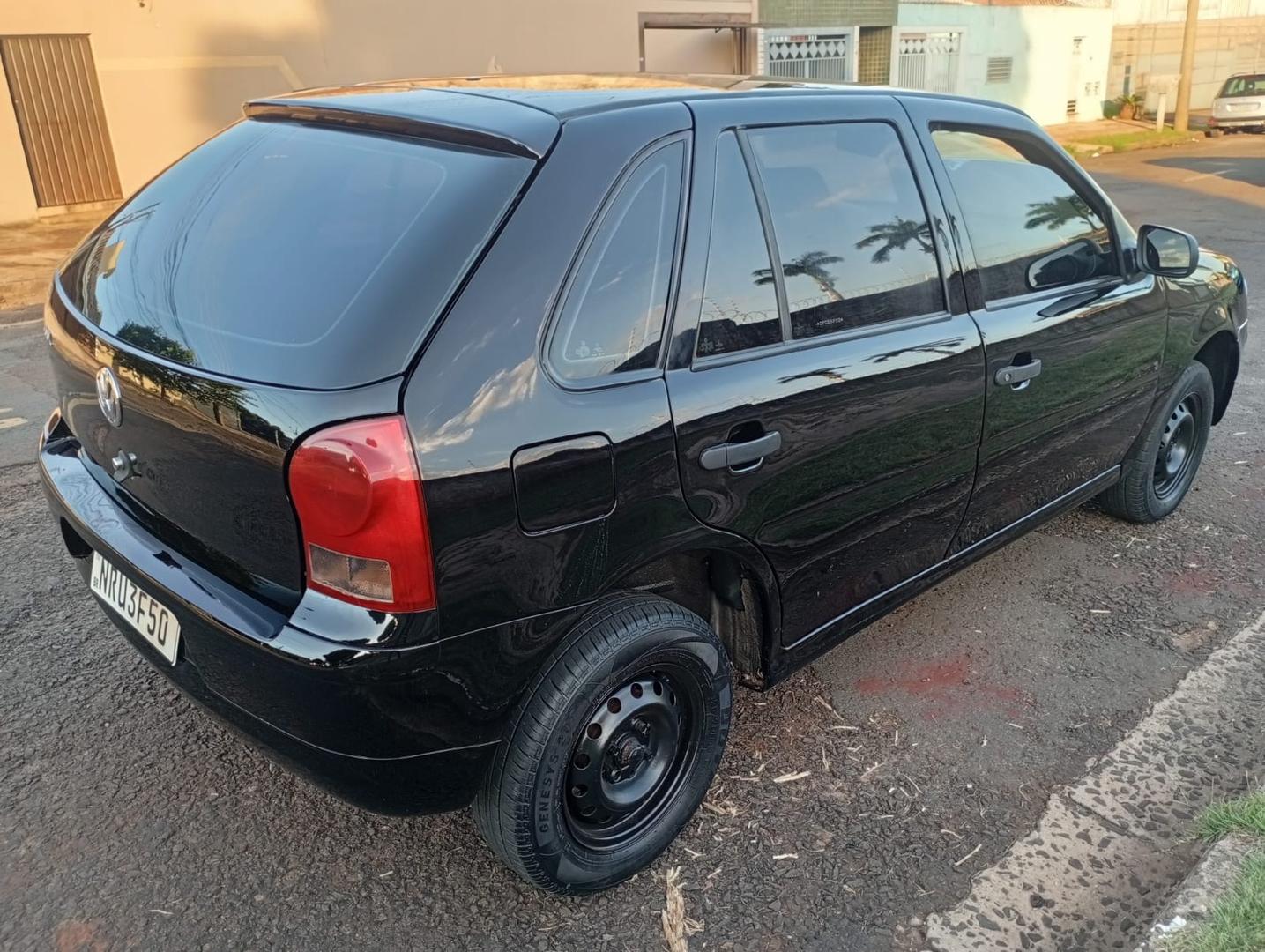 VOLKSWAGEN Gol 1.0 4p. 2013 - miniatura 3