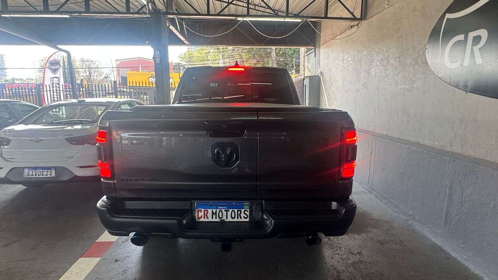 RAM 1500 Rebel 5.7 V8 4X4 C.D. 2024 - miniatura 5
