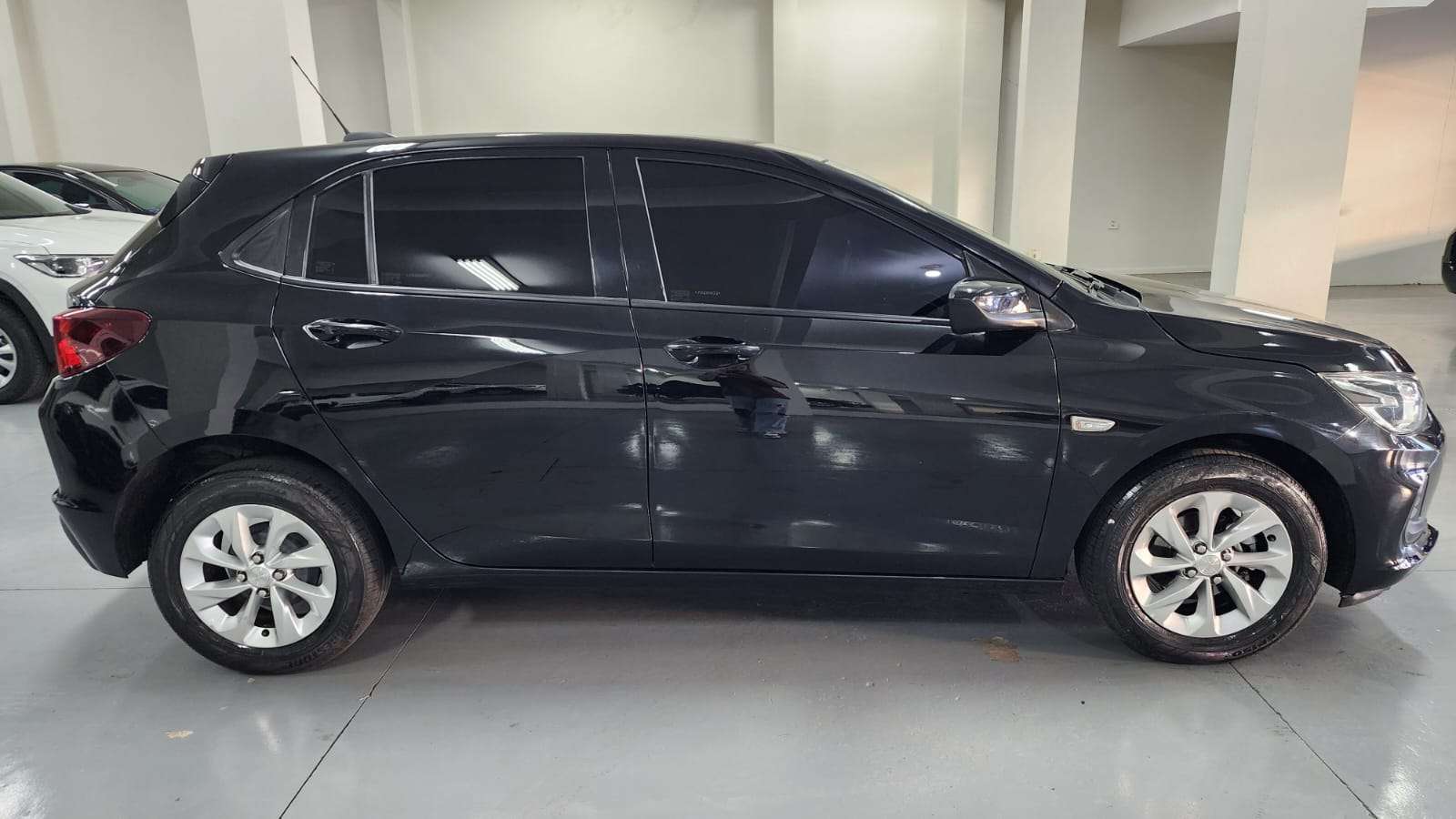 CHEVROLET Onix Hatch LT 1.0T 12v 2023 - miniatura 7