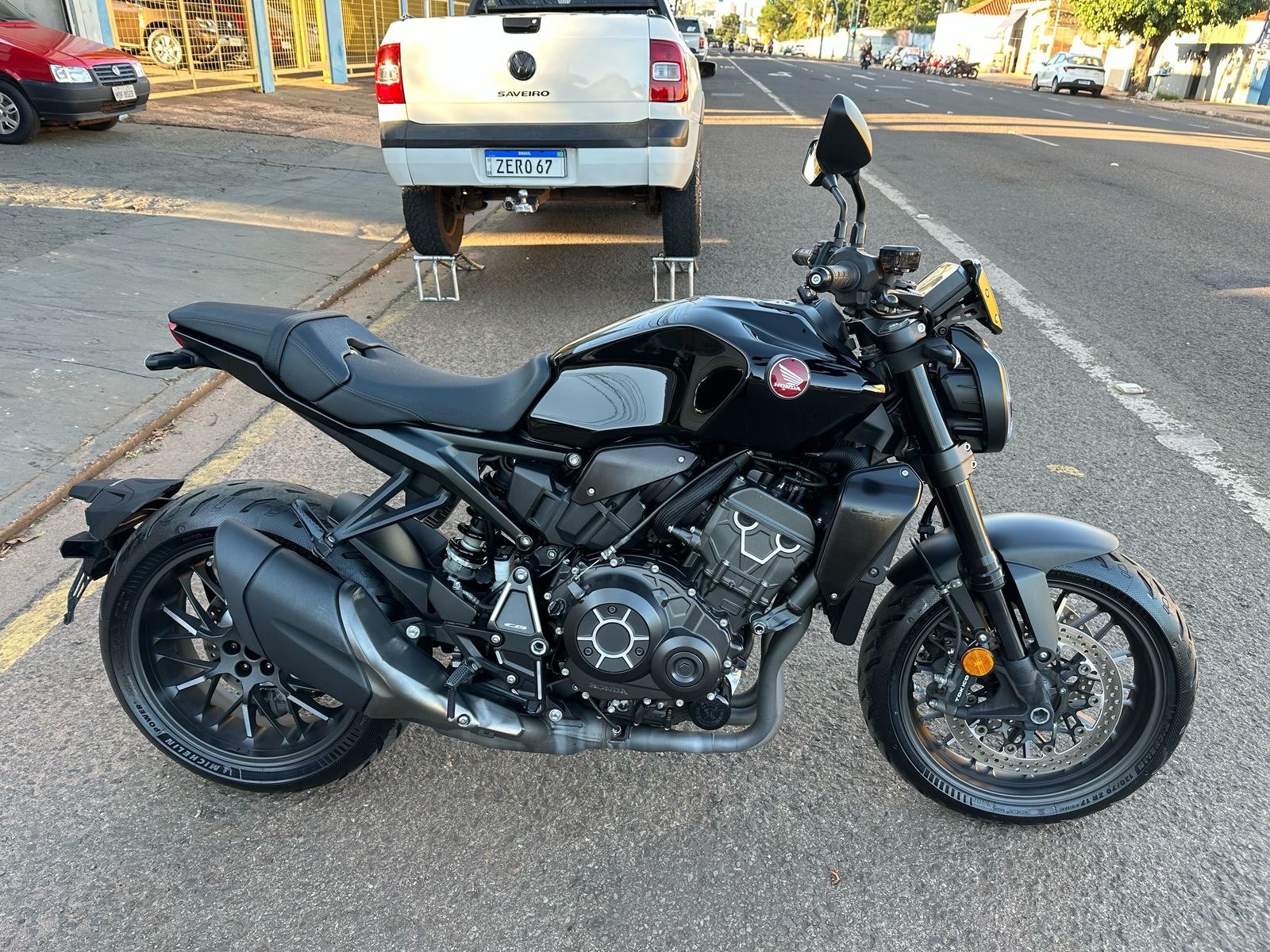 HONDA CB 1000R Black Edition 2023 - miniatura 6