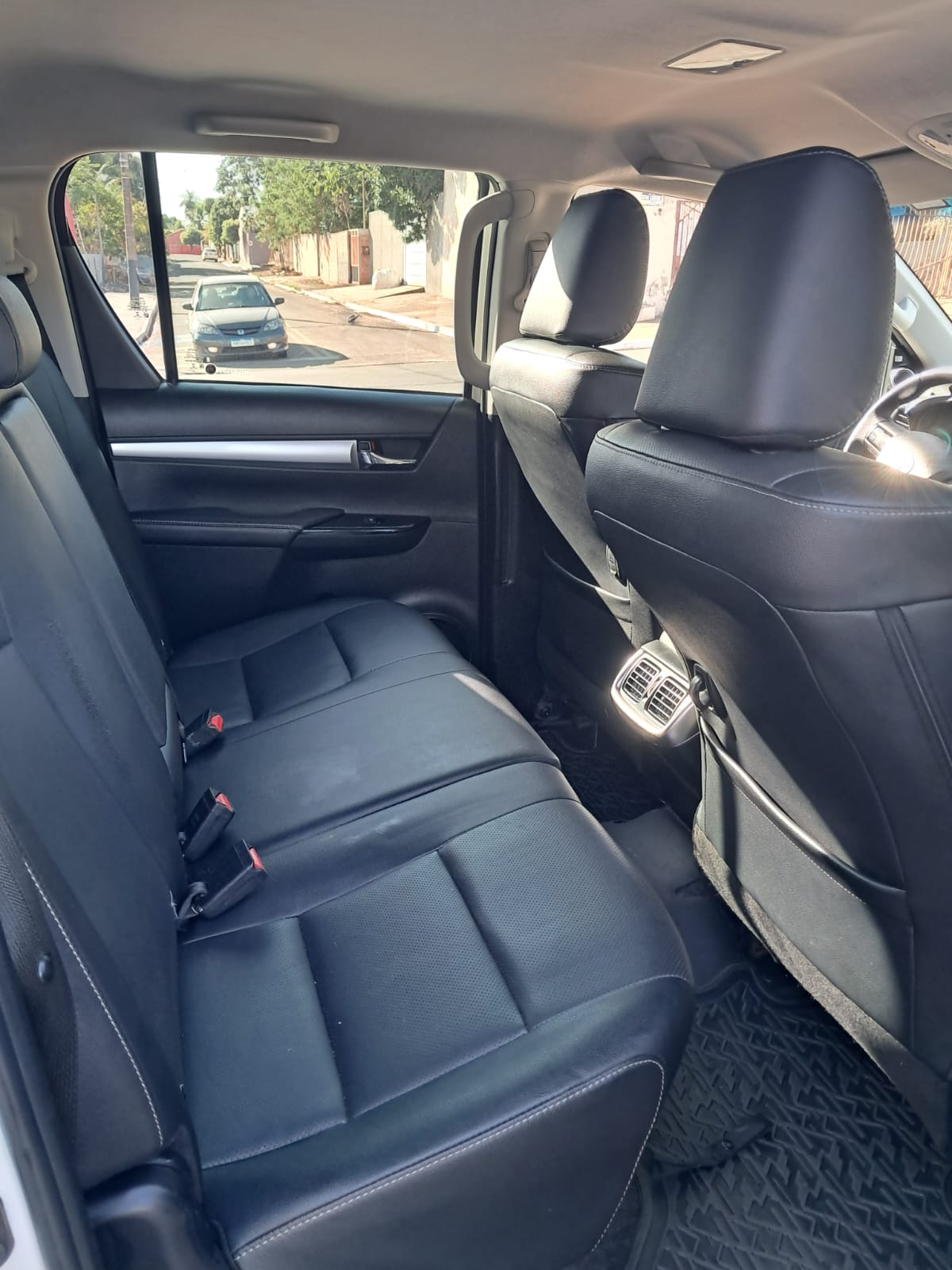TOYOTA Hilux STD D4-D 2.8TDi 16v 4X4 C.D. 2021 - miniatura 10