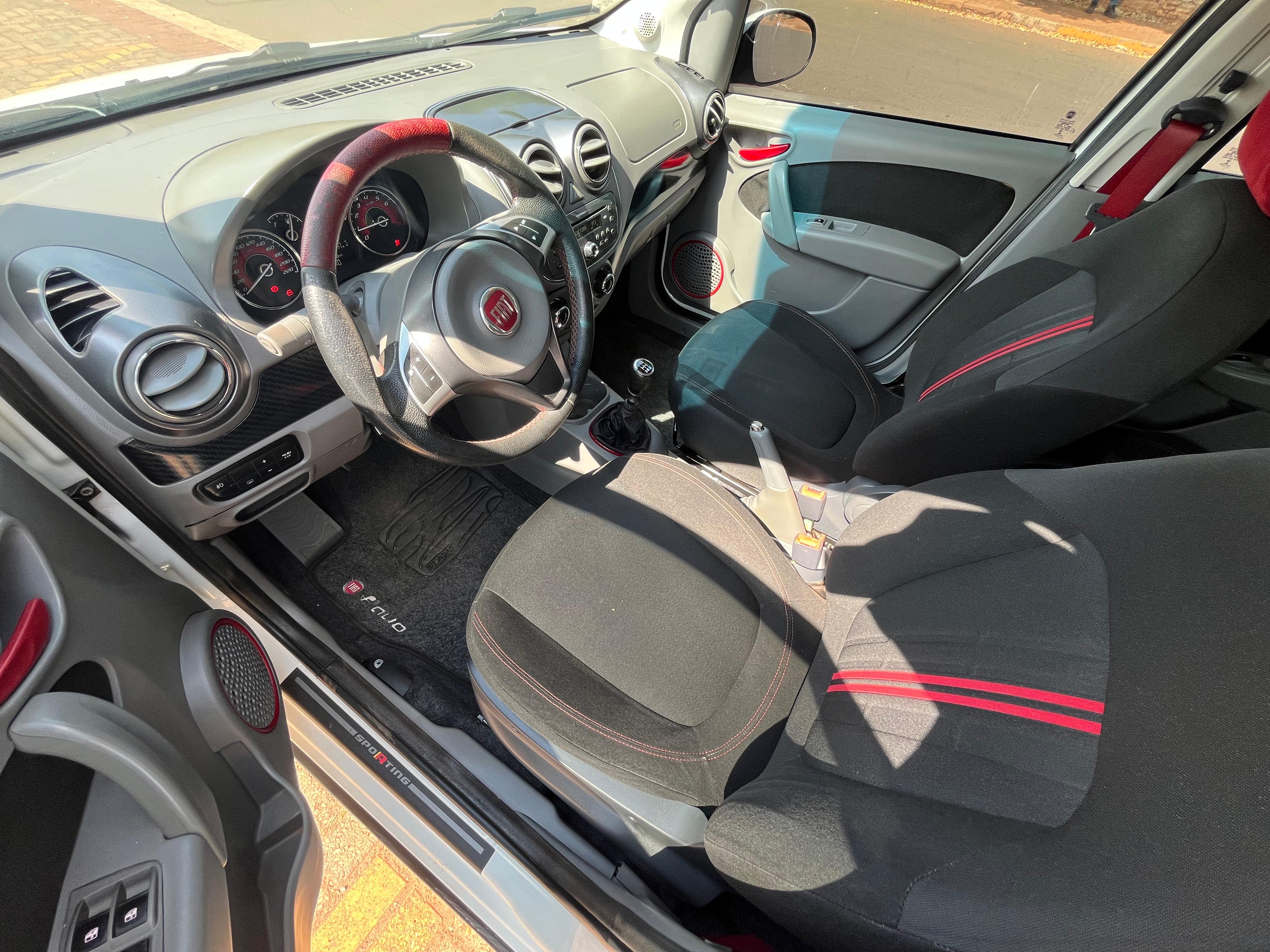 FIAT Palio Sporting 1.6 16v 4p. 2016 - miniatura 5