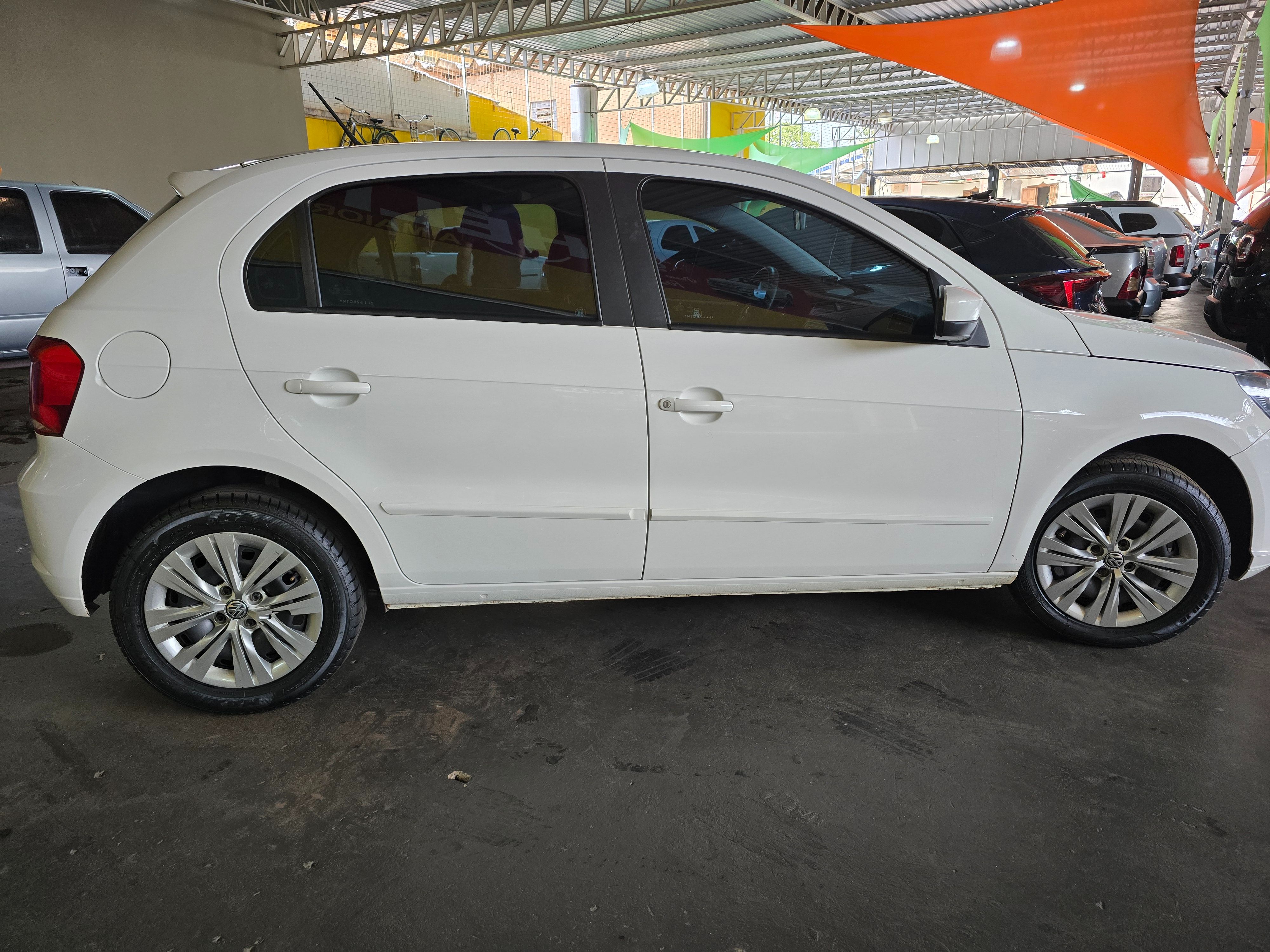 VOLKSWAGEN Gol Comfortline 1.6 4p. 2022 - miniatura 7