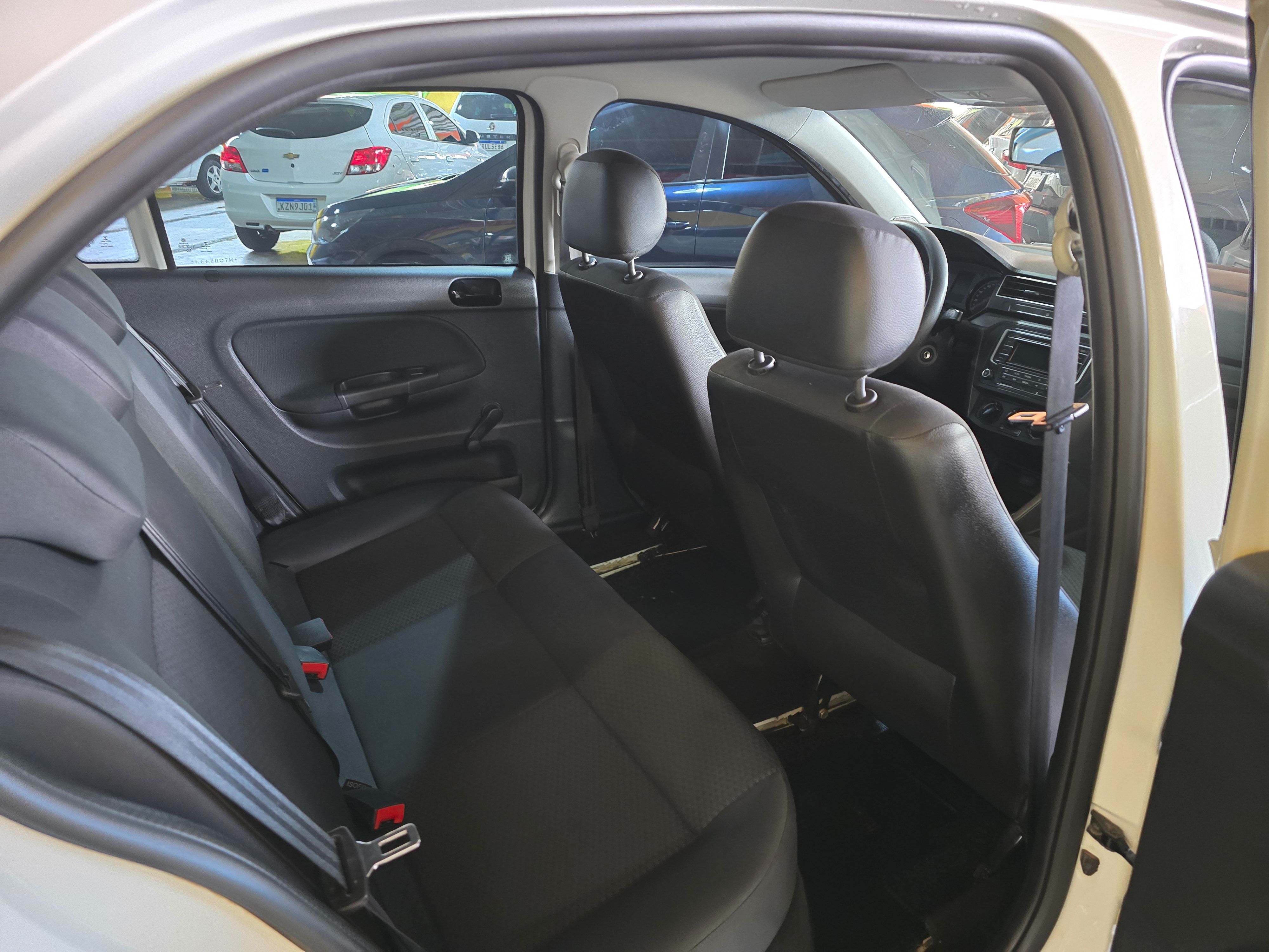 VOLKSWAGEN Gol Comfortline 1.6 4p. 2022 - miniatura 9