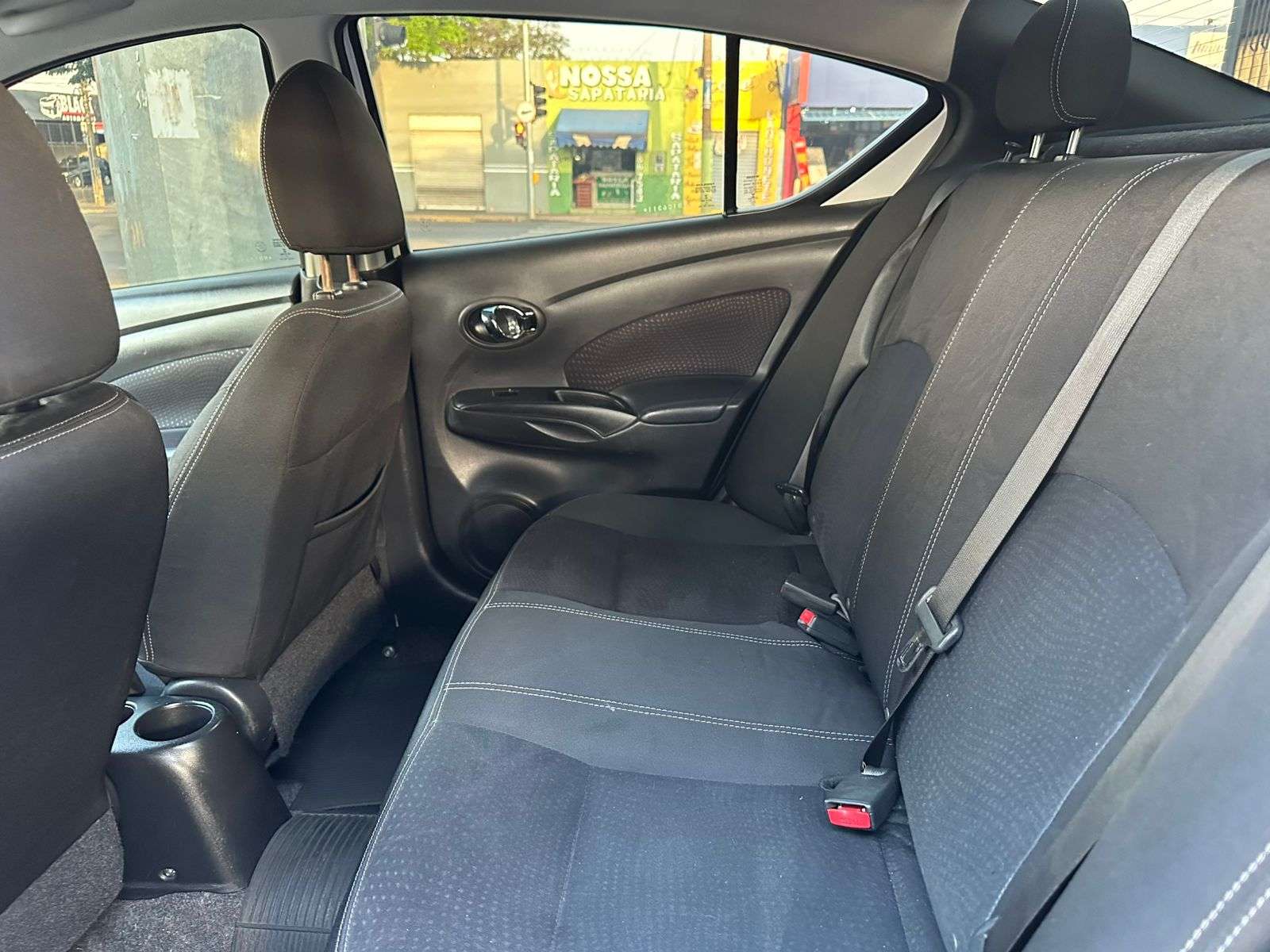 NISSAN Versa SV 1.6 16v 2019 - miniatura 9