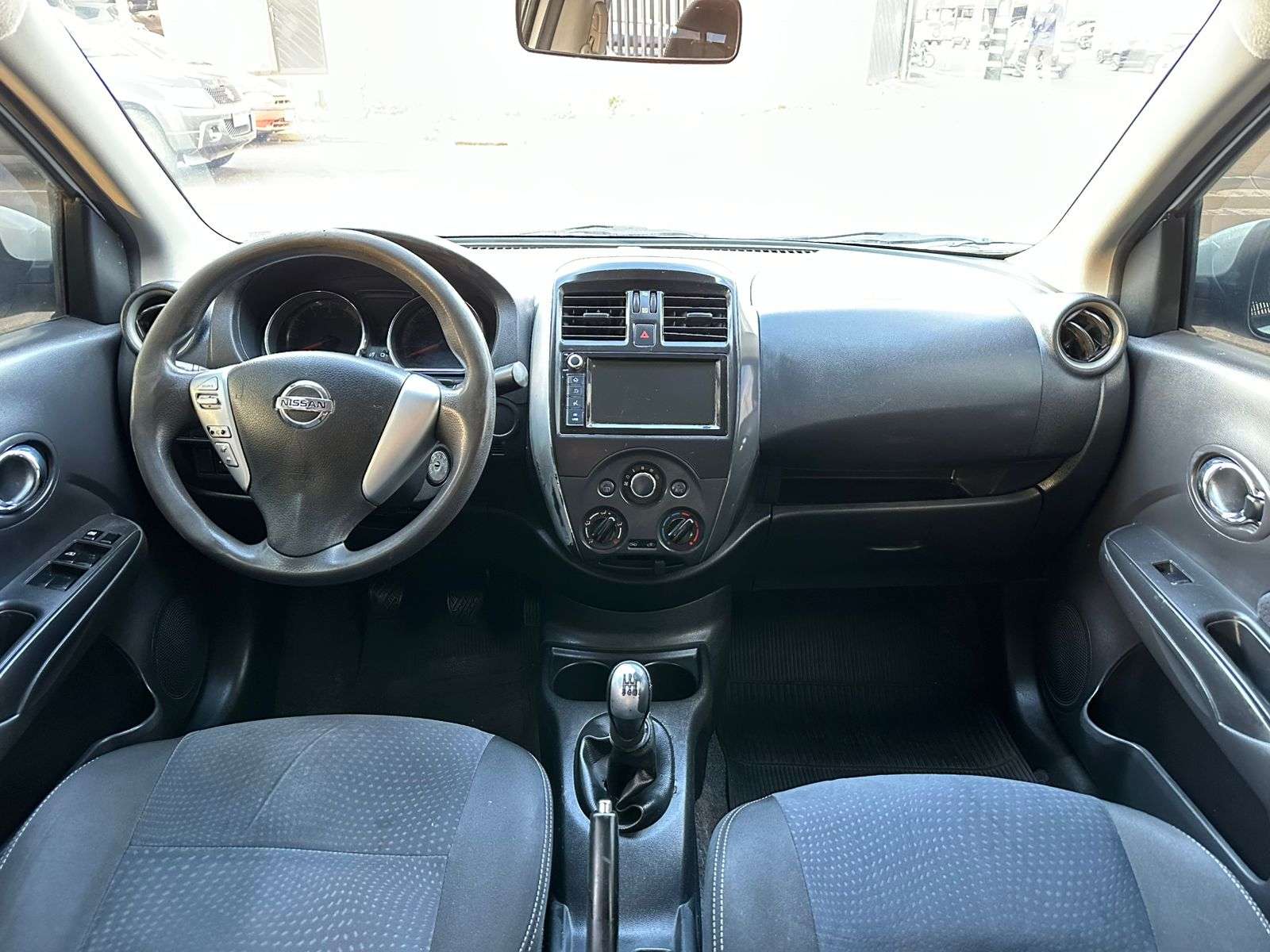 NISSAN Versa SV 1.6 16v 2019 - miniatura 6