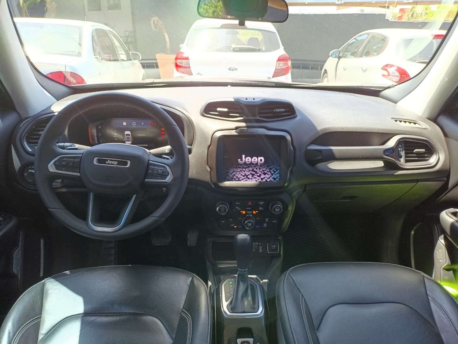 JEEP Renegade Longitude 1.3 16v T270 2023 - miniatura 6