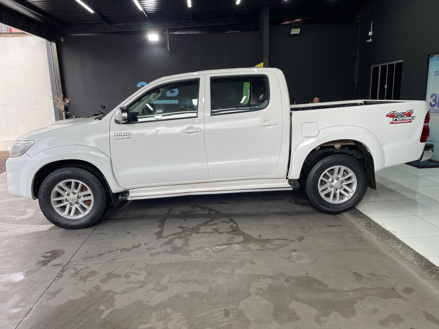TOYOTA Hilux SRV D4-D 3.0TDi 16v 4X4 C.D. 2013 - miniatura 4