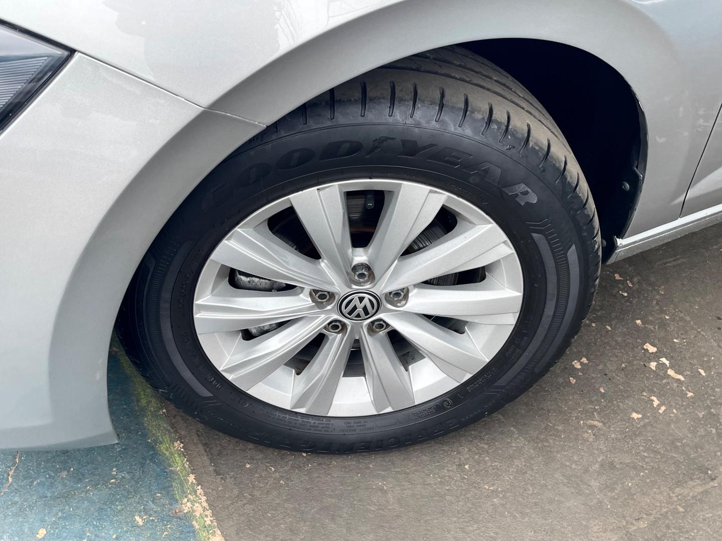 VOLKSWAGEN Virtus Comfortline 1.0 12v TSi 2022 - miniatura 10