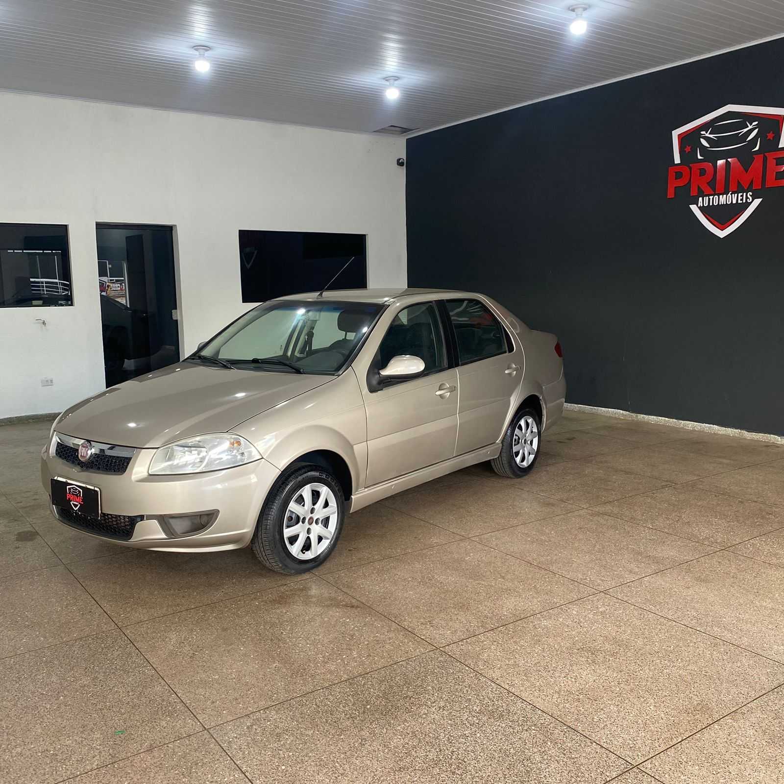 FIAT Siena EL 1.0 2013 - miniatura 2