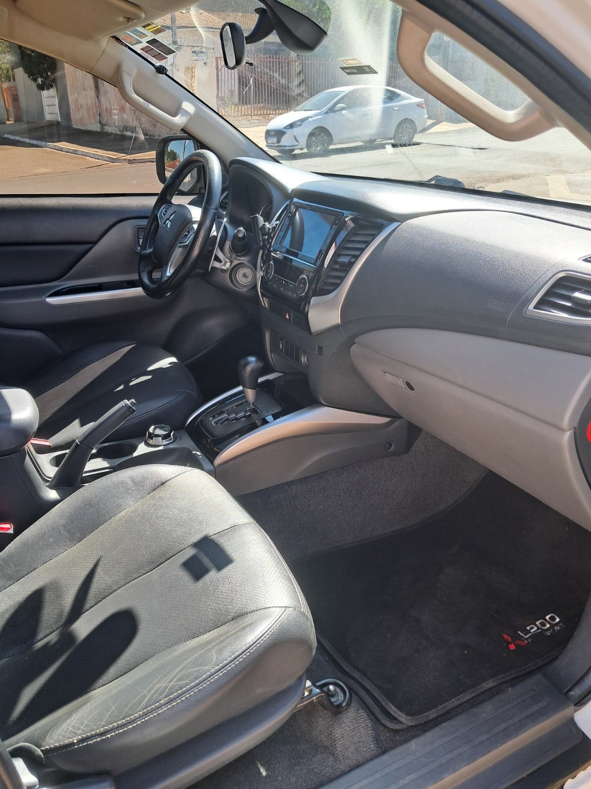 MITSUBISHI L200 Triton Sport HPE 2.4TDi 16v 4X4 C.D. 2019 - miniatura 9