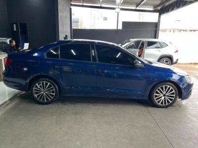 VOLKSWAGEN Jetta Comfortline 2.0 2014 - miniatura 4