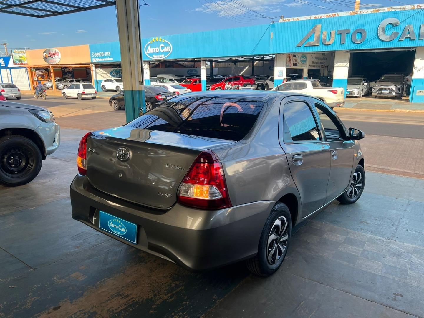 TOYOTA Etios Sedan XS 1.5 16v 2018 - miniatura 4