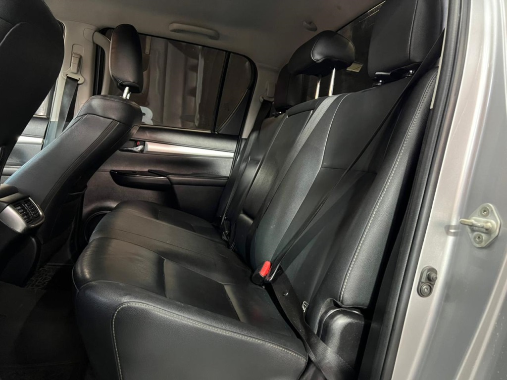 TOYOTA Hilux SRV D4-D 2.8TDi 16v 4X4 C.D. 2016 - miniatura 9