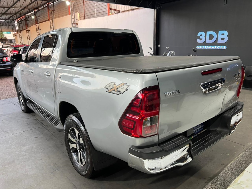TOYOTA Hilux SRV D4-D 2.8TDi 16v 4X4 C.D. 2016 - miniatura 6