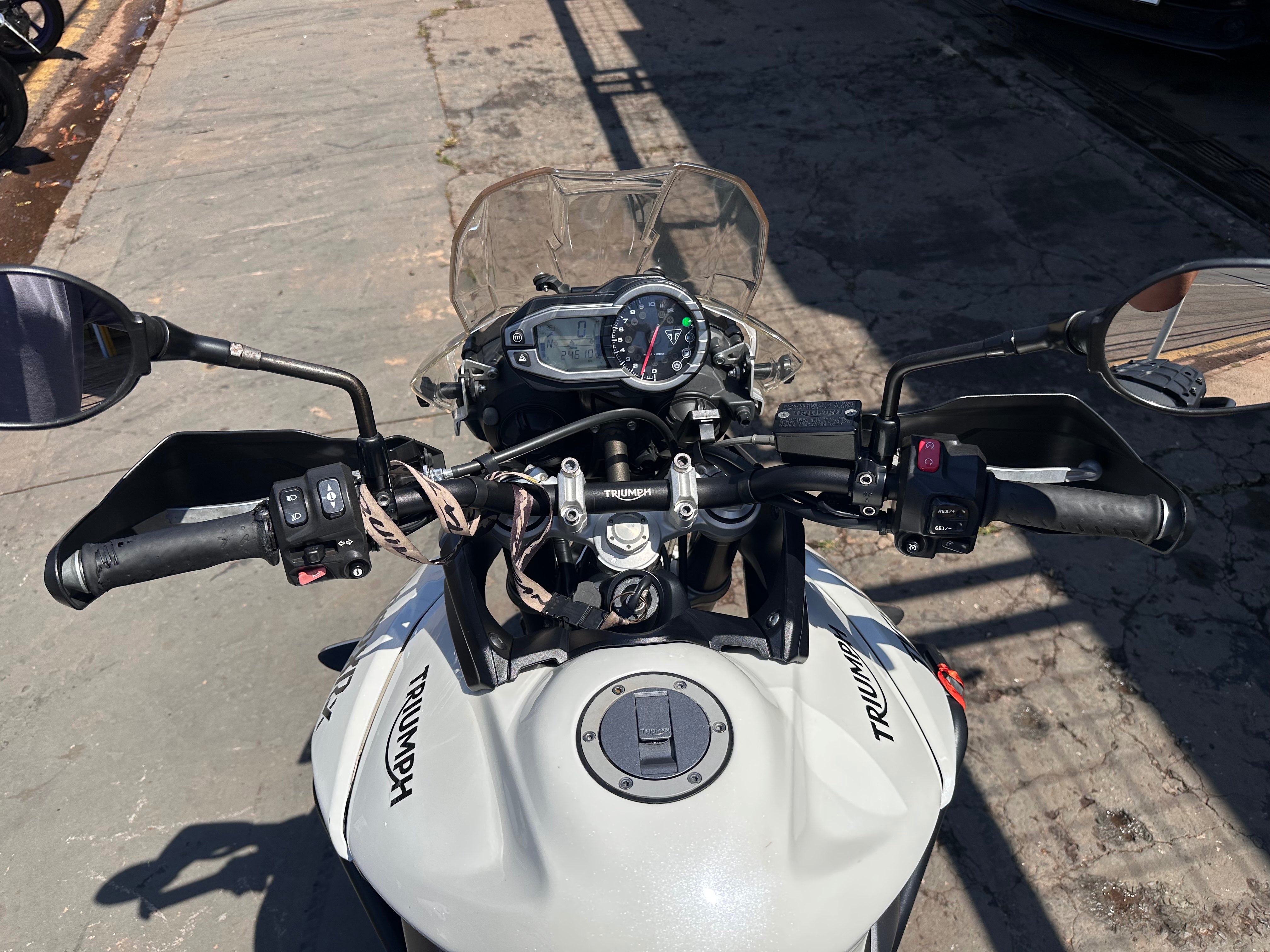 TRIUMPH Tiger 800 XRX 2017 - miniatura 7
