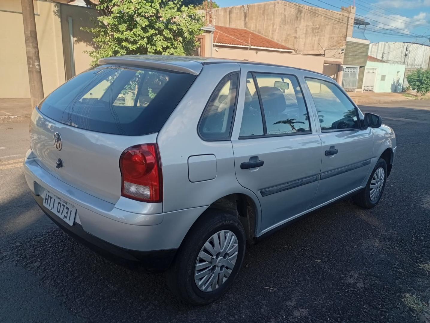 VOLKSWAGEN Gol 1.0 4p. 2009 - miniatura 3