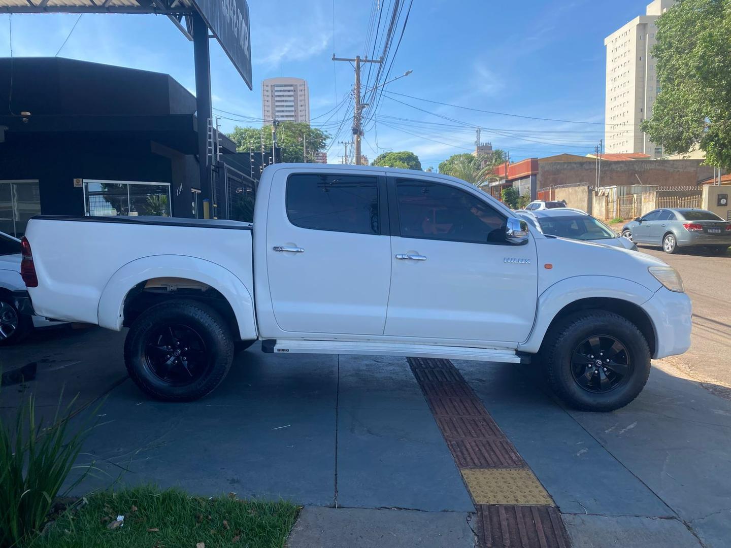 TOYOTA Hilux SR 2.7 16v C.D. 2014 - miniatura 5