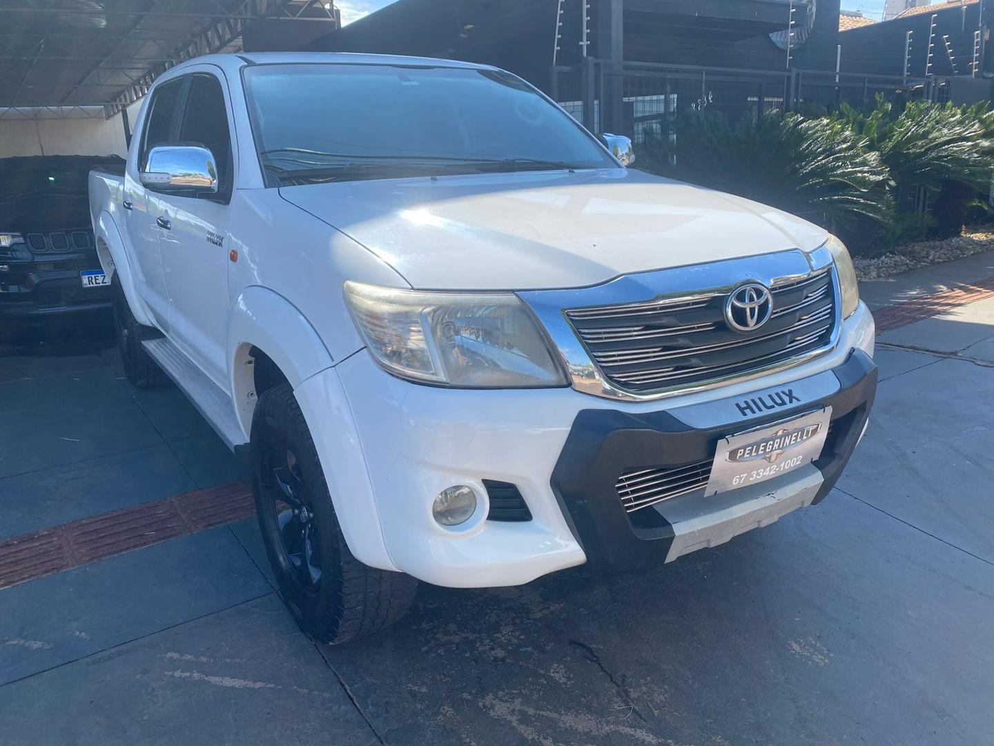 TOYOTA Hilux SR 2.7 16v C.D. 2014
