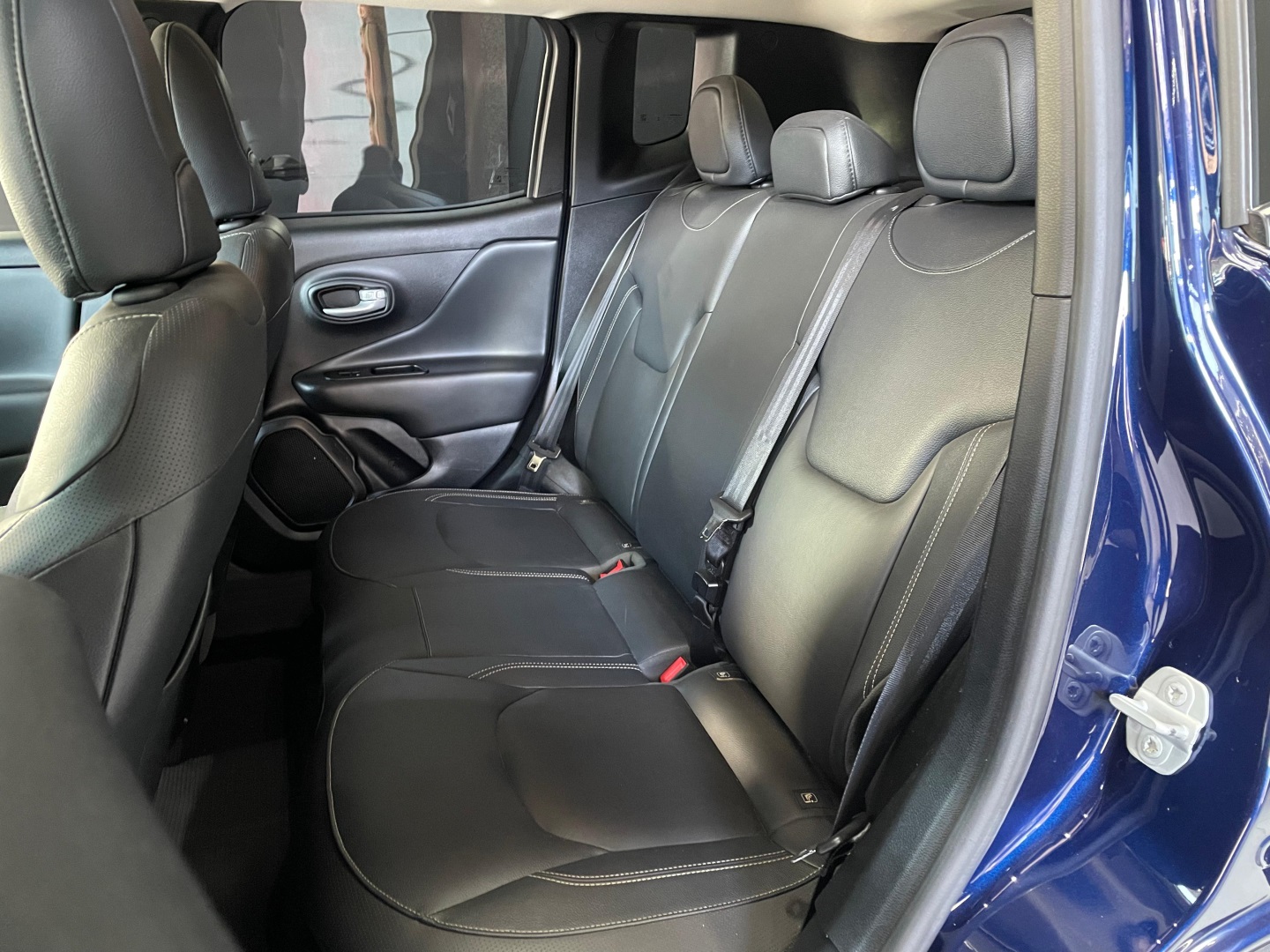 JEEP Renegade Longitude 1.3 16v T270 2023 - miniatura 8