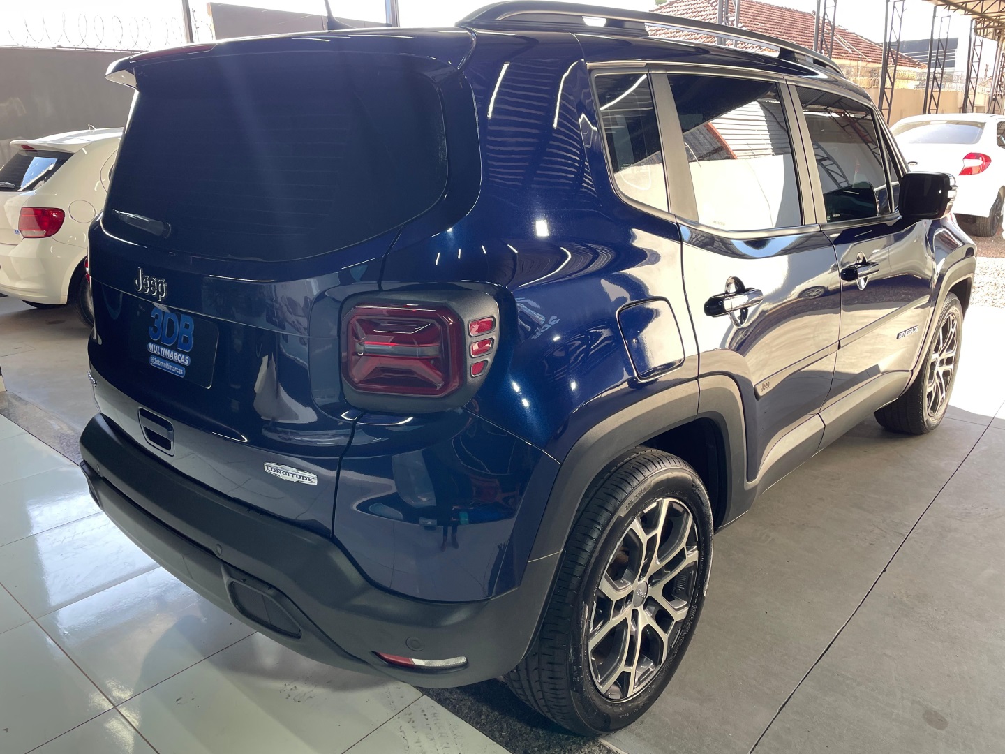 JEEP Renegade Longitude 1.3 16v T270 2023 - miniatura 4
