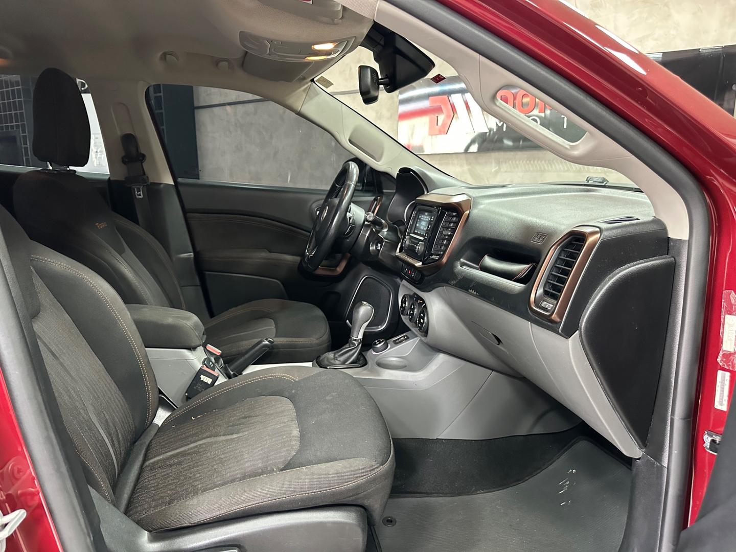 FIAT Toro Volcano 2.0TDi 16v 4x4 2019 - miniatura 9