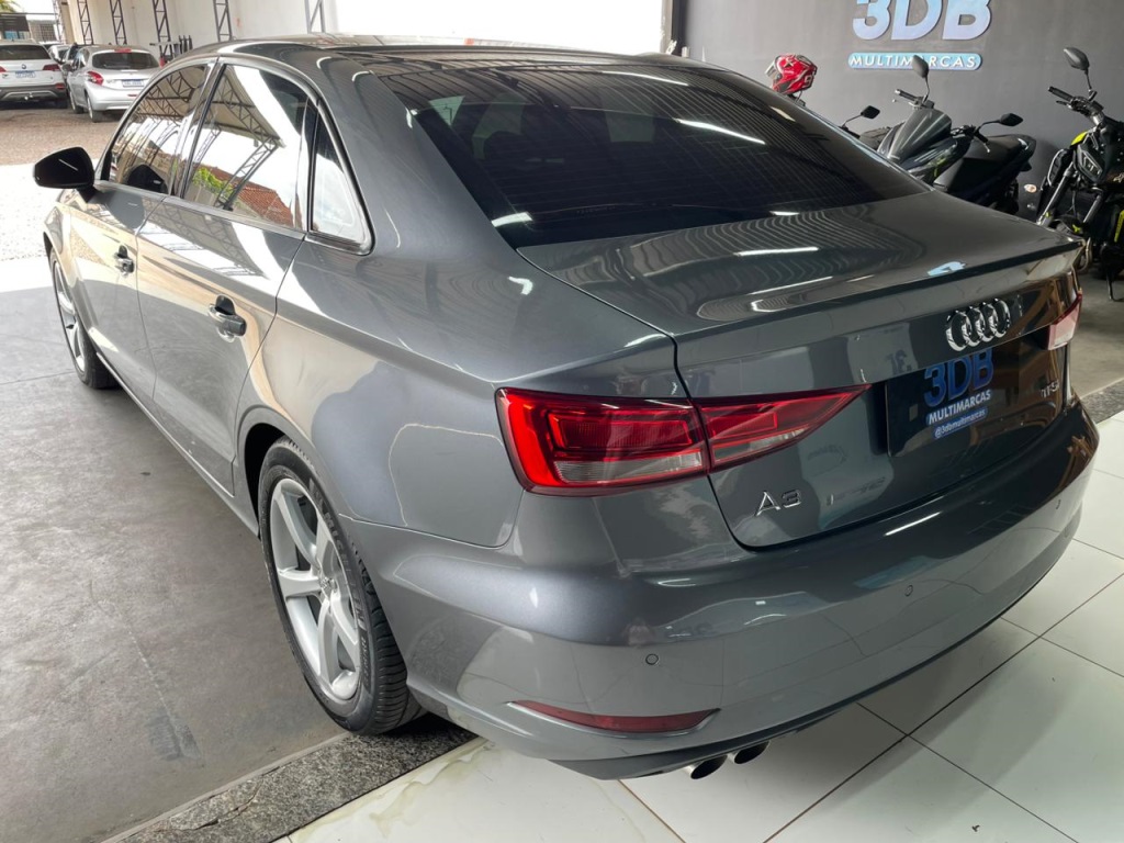 AUDI A3 Sedan Ambiente 1.4 TFSi 16v 2018 - miniatura 4