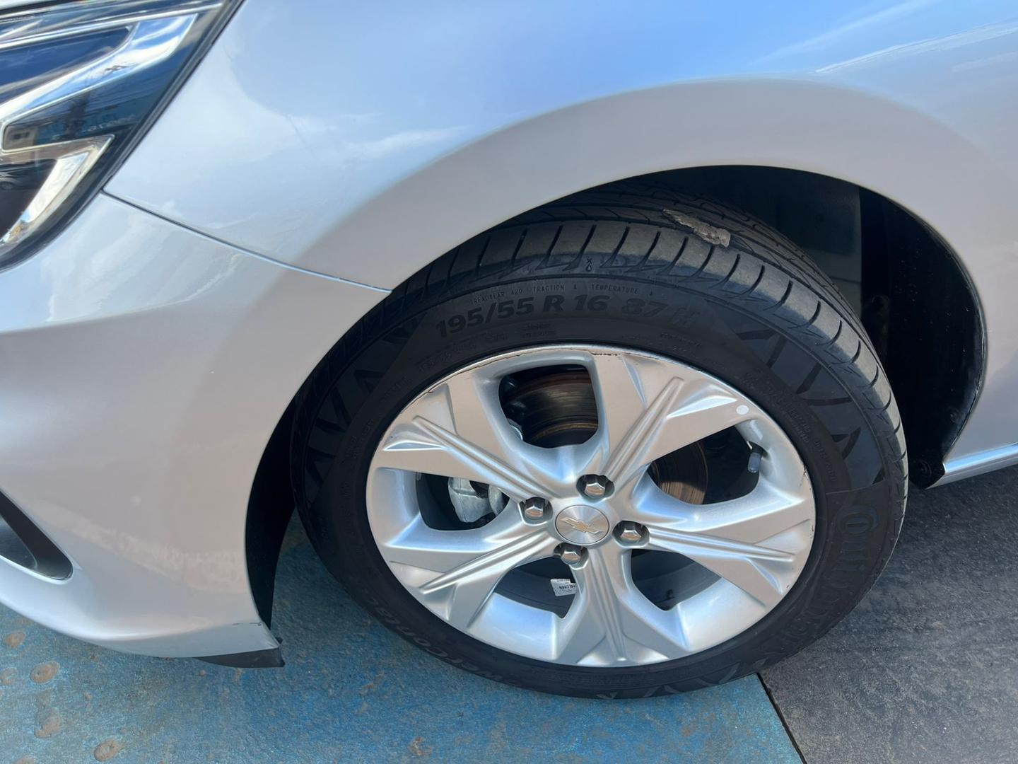 CHEVROLET Onix Sedan Plus LTZ 1.0T 12v 2023 - miniatura 9