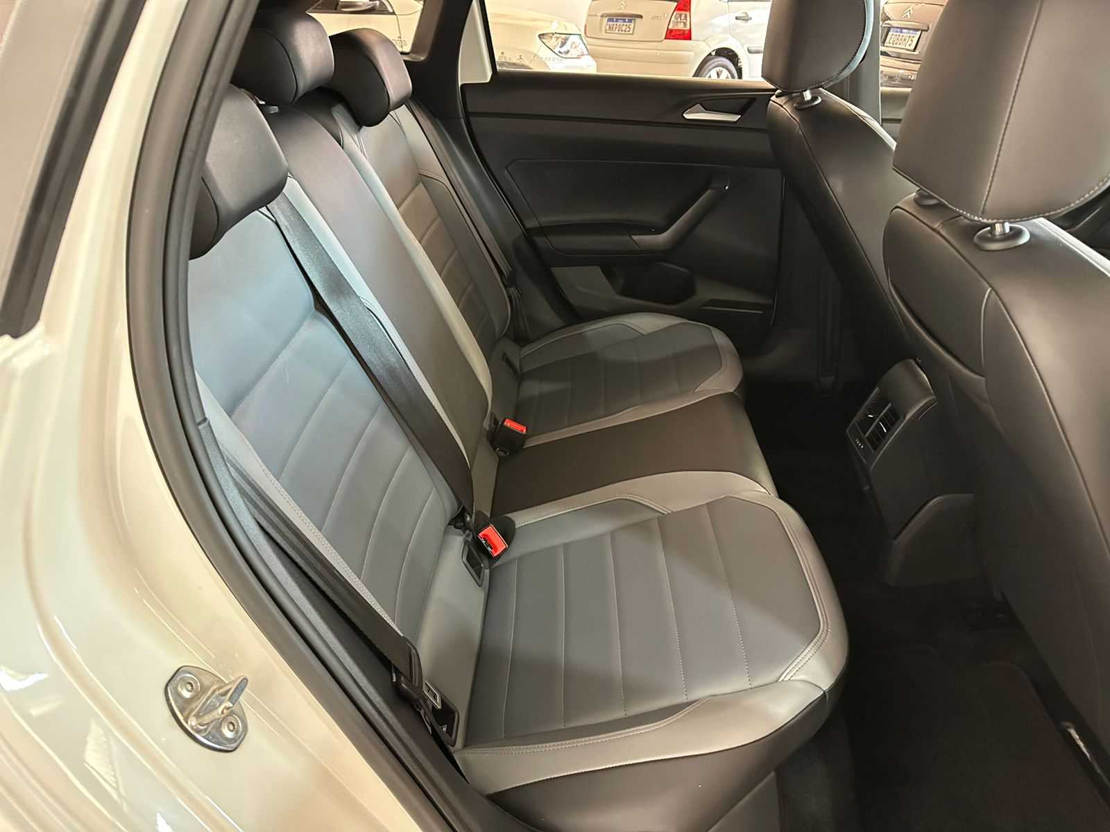 VOLKSWAGEN Nivus Highline 1.0 12v TSi 2022 - miniatura 10