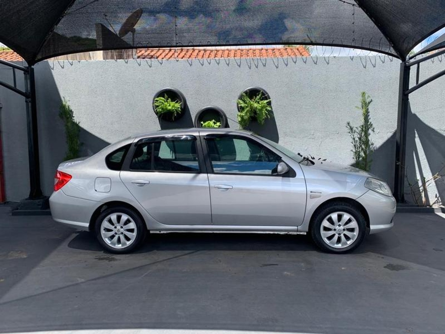 RENAULT Symbol Expression 1.6 16v 2011 - miniatura 5