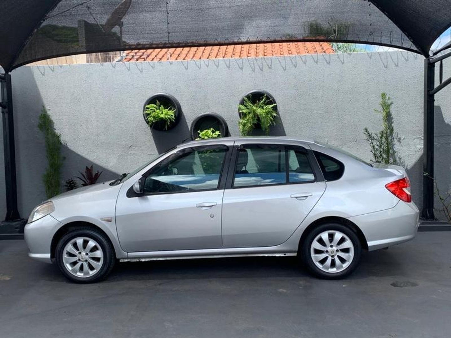 RENAULT Symbol Expression 1.6 16v 2011 - miniatura 2