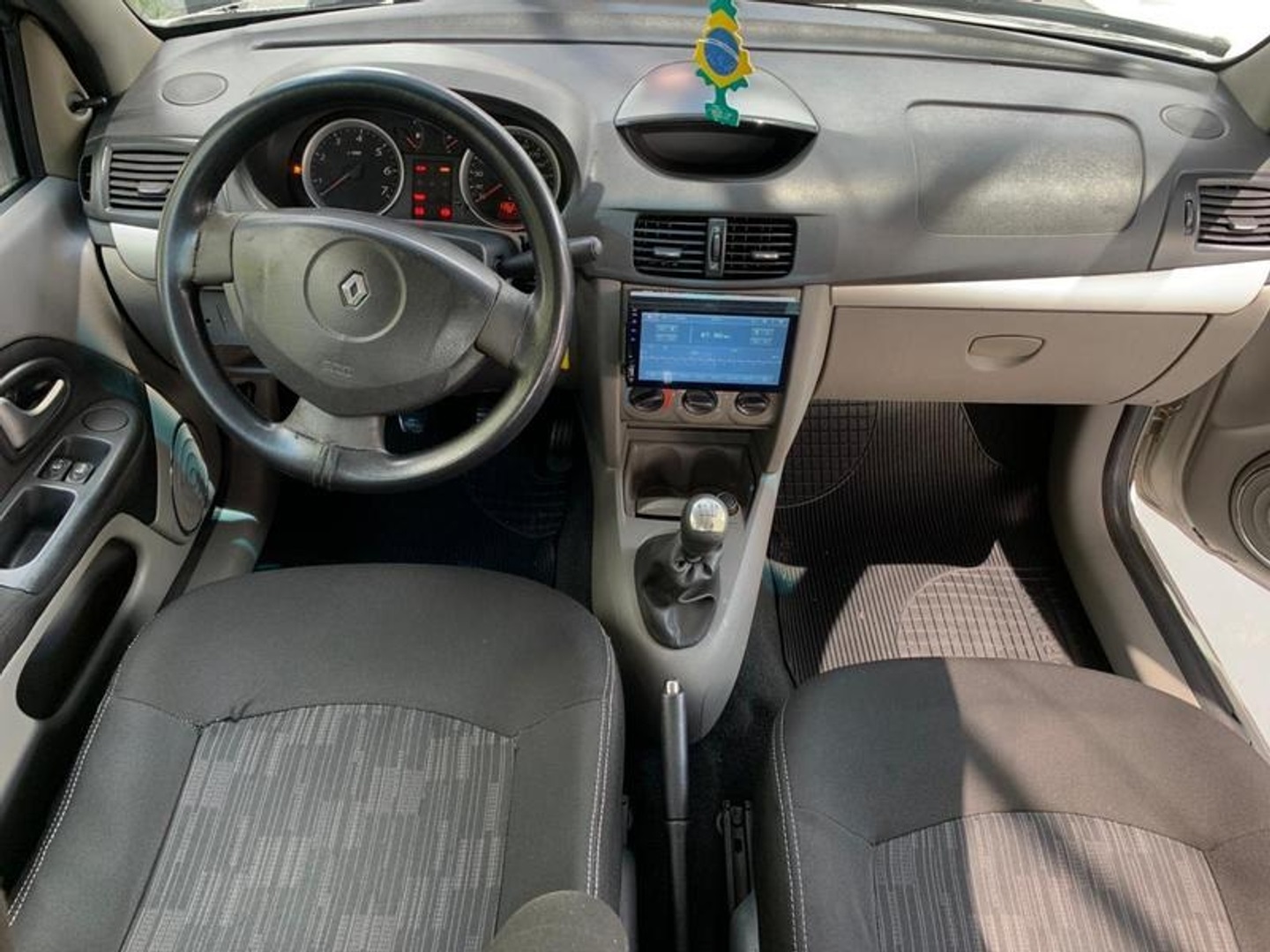 RENAULT Symbol Expression 1.6 16v 2011 - miniatura 6