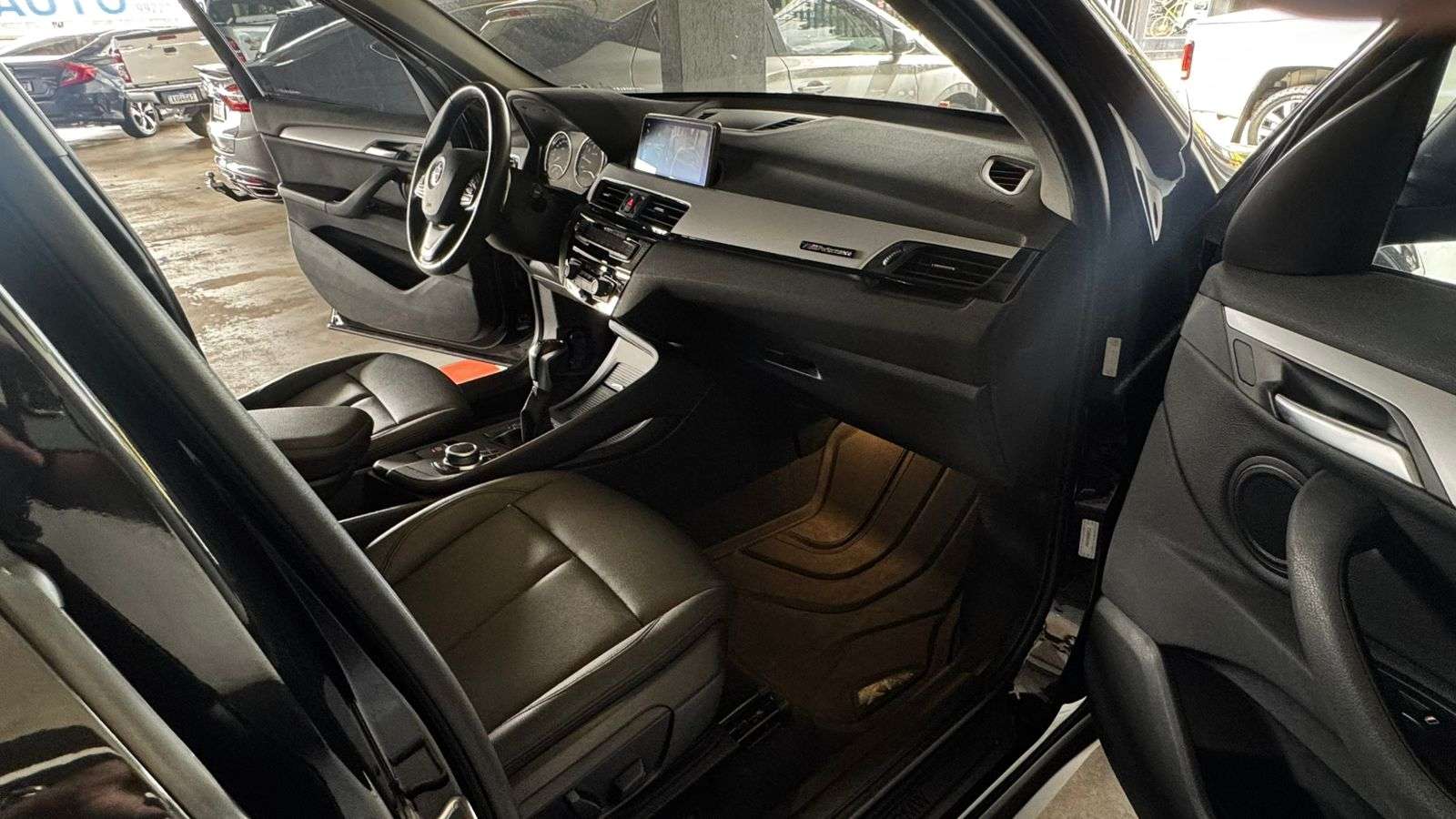 BMW X1 sDrive20i M Sport 2.0T 16v 2021 - miniatura 8