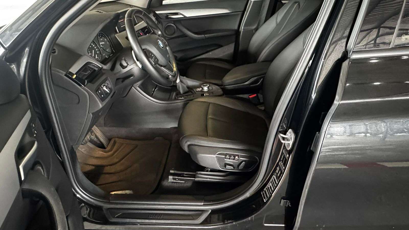 BMW X1 sDrive20i M Sport 2.0T 16v 2021 - miniatura 7