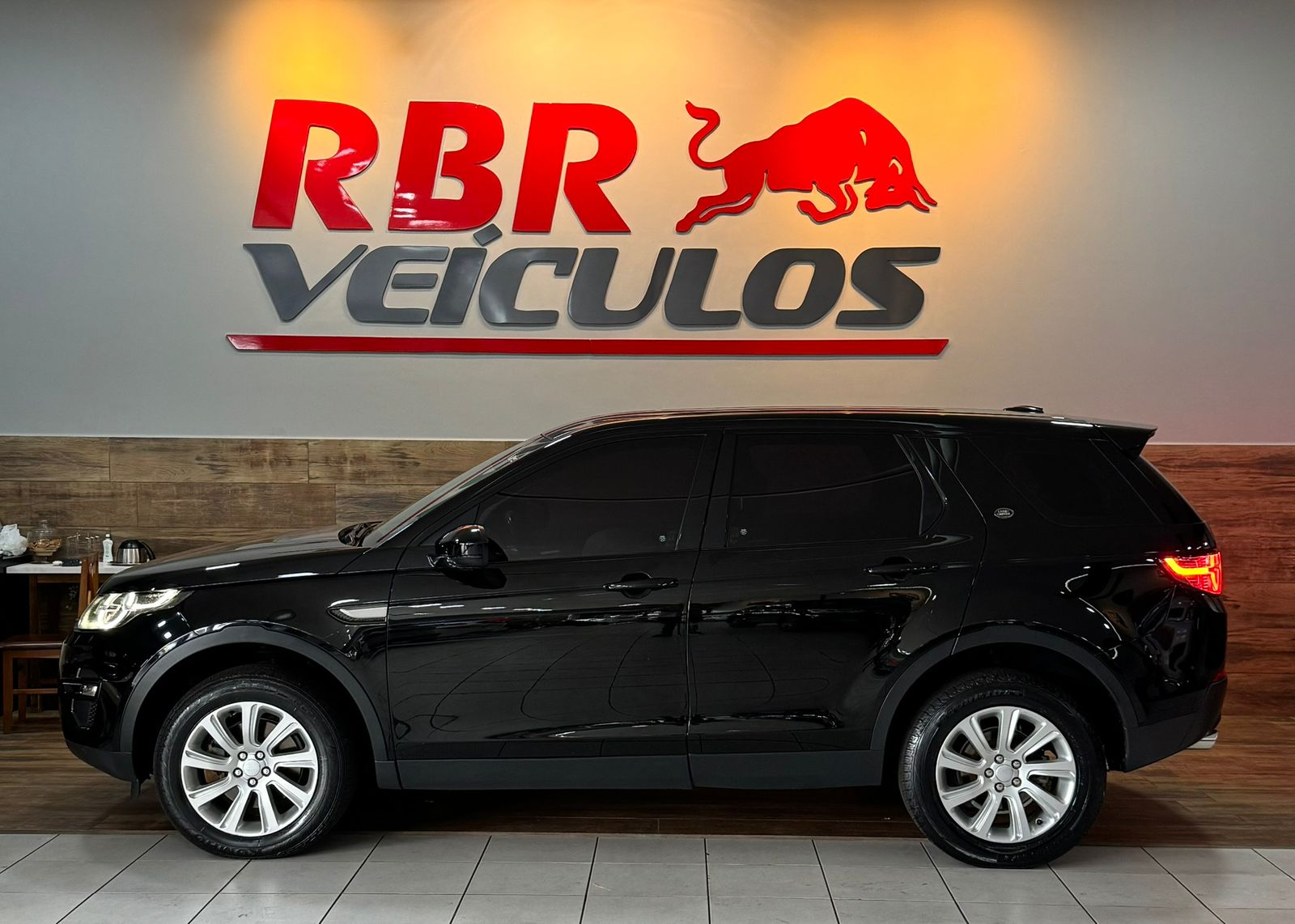 LAND ROVER Discovery Sport SE 2.0T 16v Si4 2016 - miniatura 4