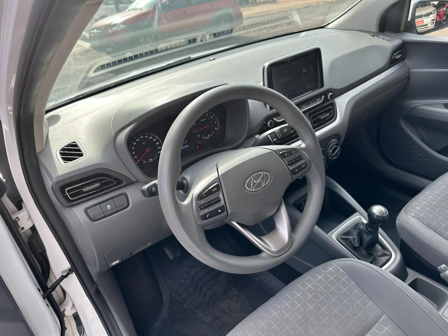 HYUNDAI HB20S Comfort 1.0 12v 2024 - miniatura 12